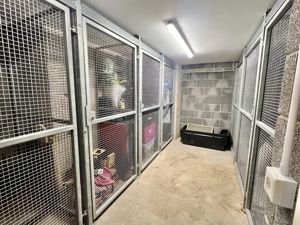 Lock up store- click for photo gallery